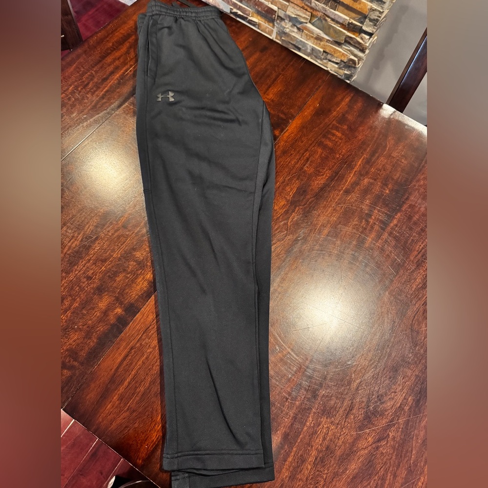 Under Armour Men's Black Joggers-Large